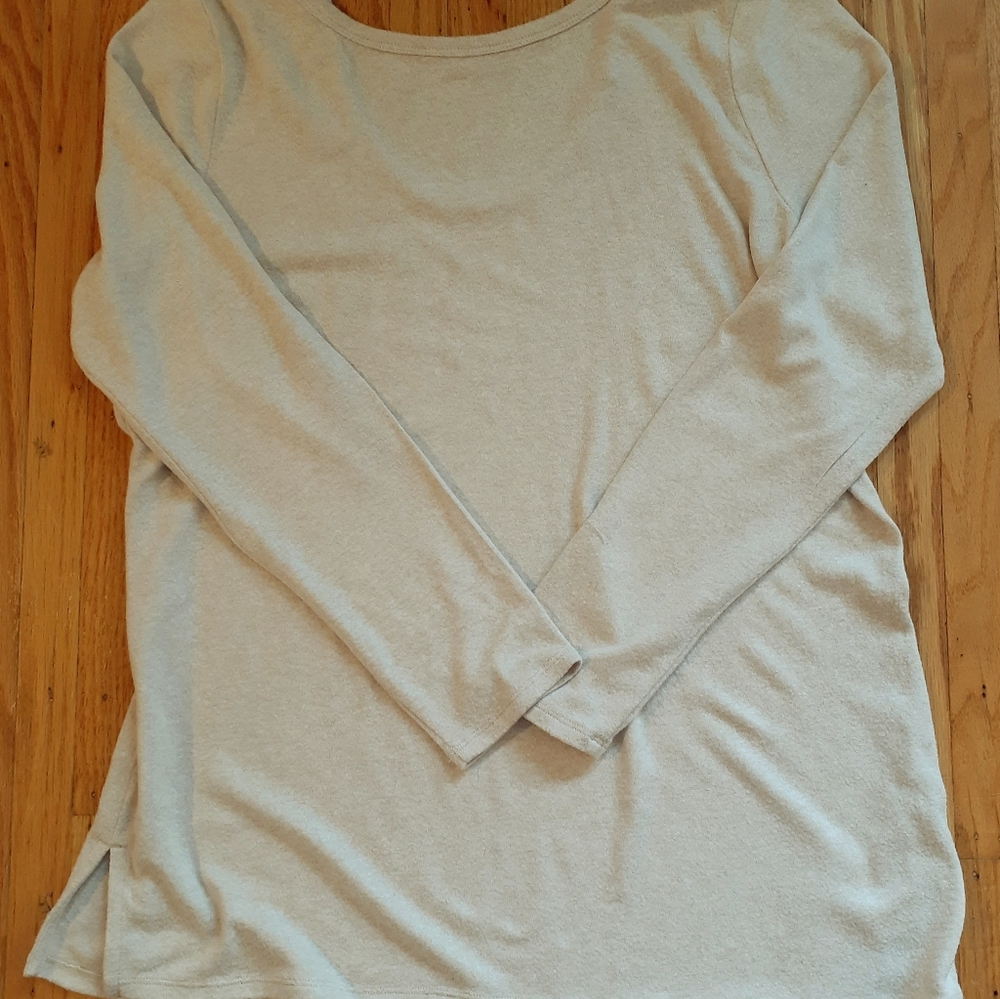 Sweater - Picture 3 of 10